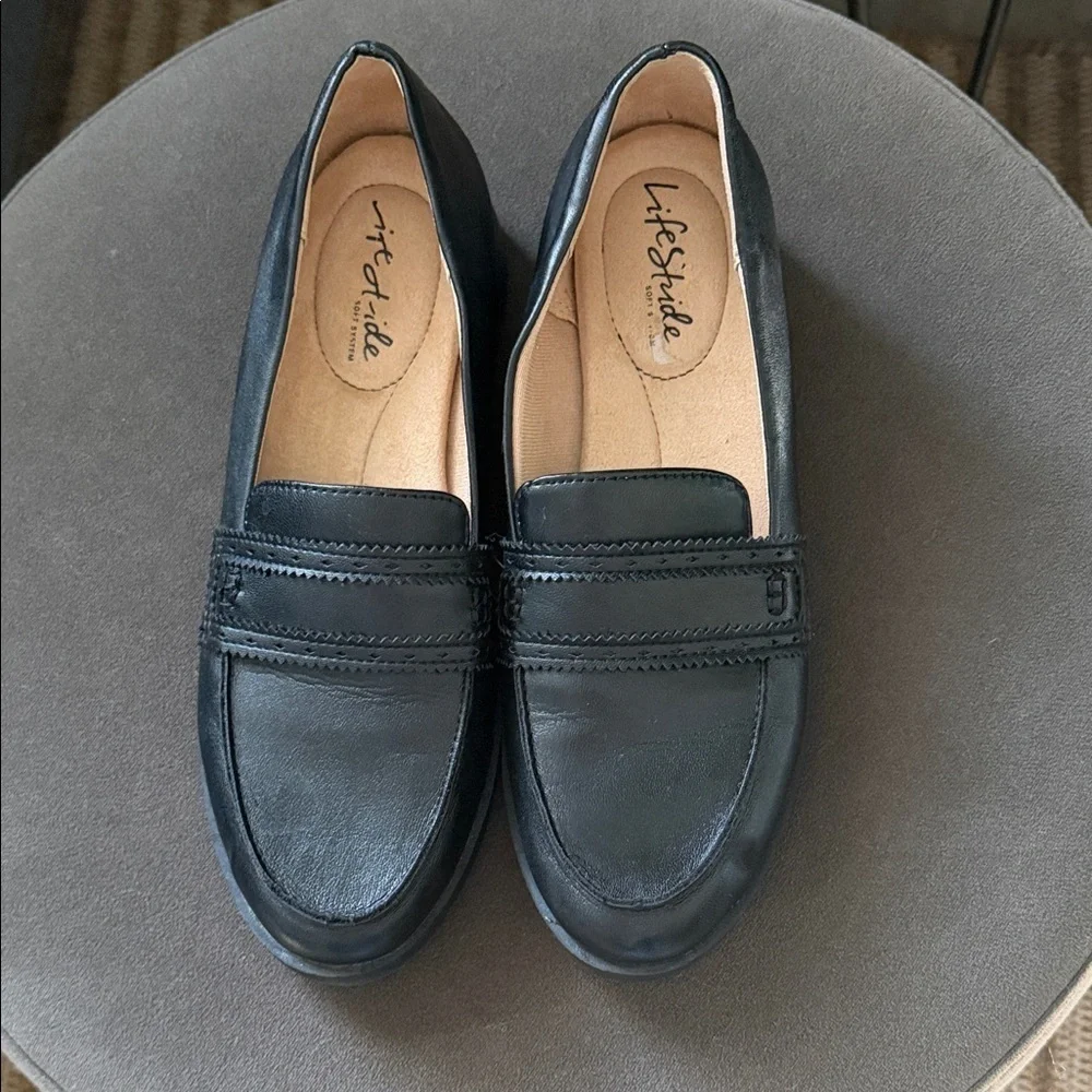 Life Stride London Womens 8 Black Leather Loafers Soft Soul Classic Work